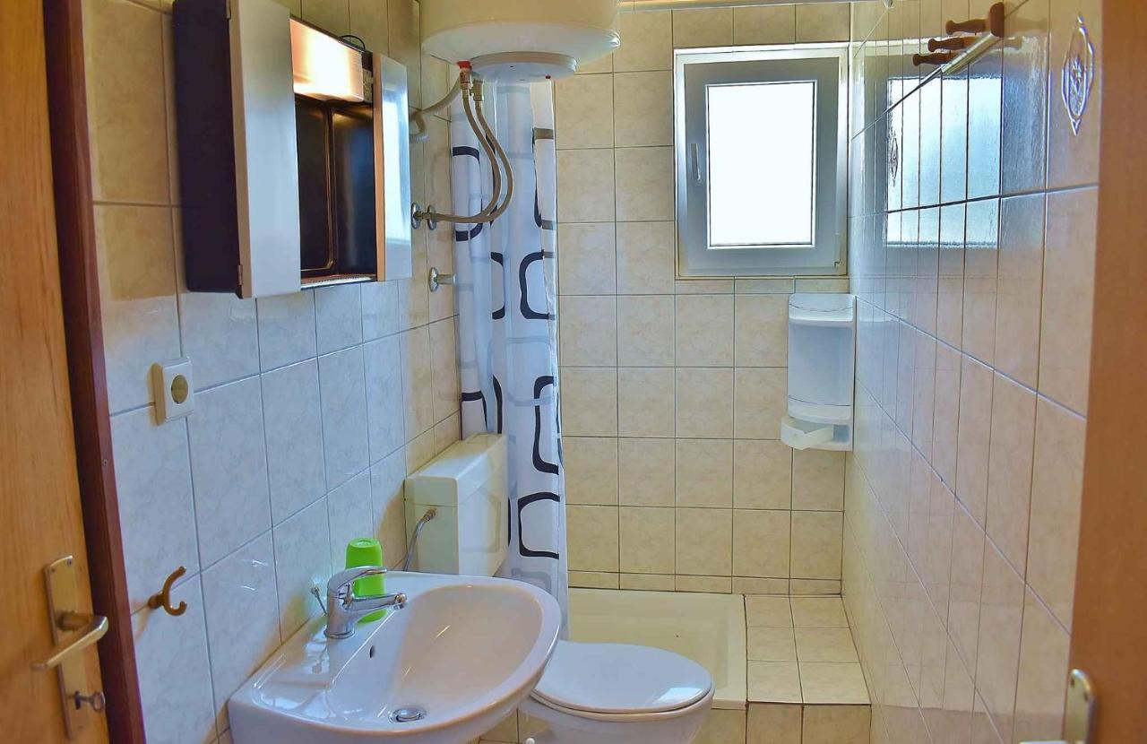 Apartment In Lopar/Insel Rab 17739 Dış mekan fotoğraf