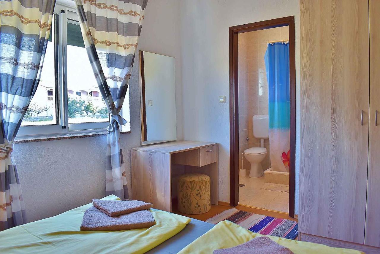Apartment In Lopar/Insel Rab 17739 Dış mekan fotoğraf