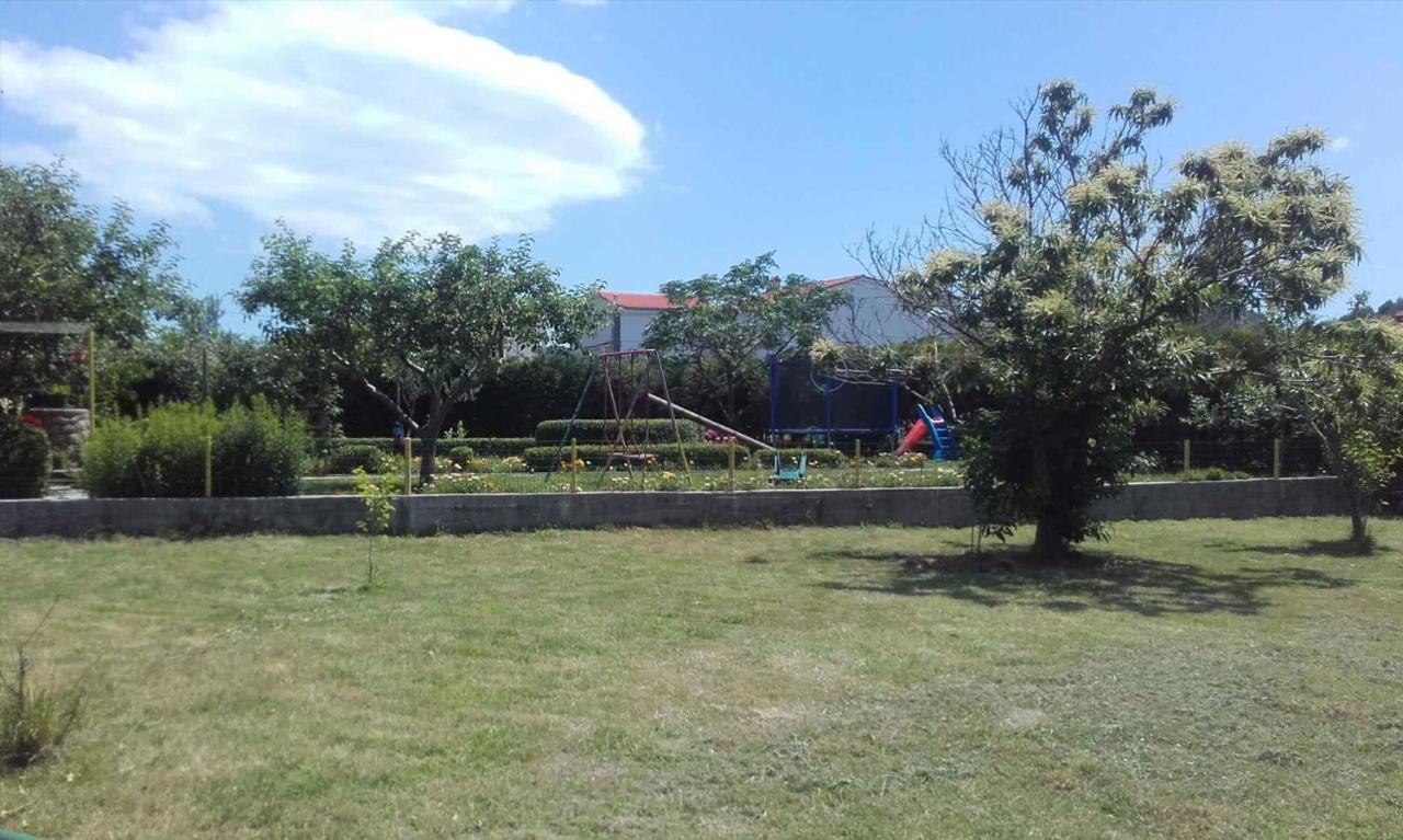 Apartment In Lopar/Insel Rab 17739 Dış mekan fotoğraf